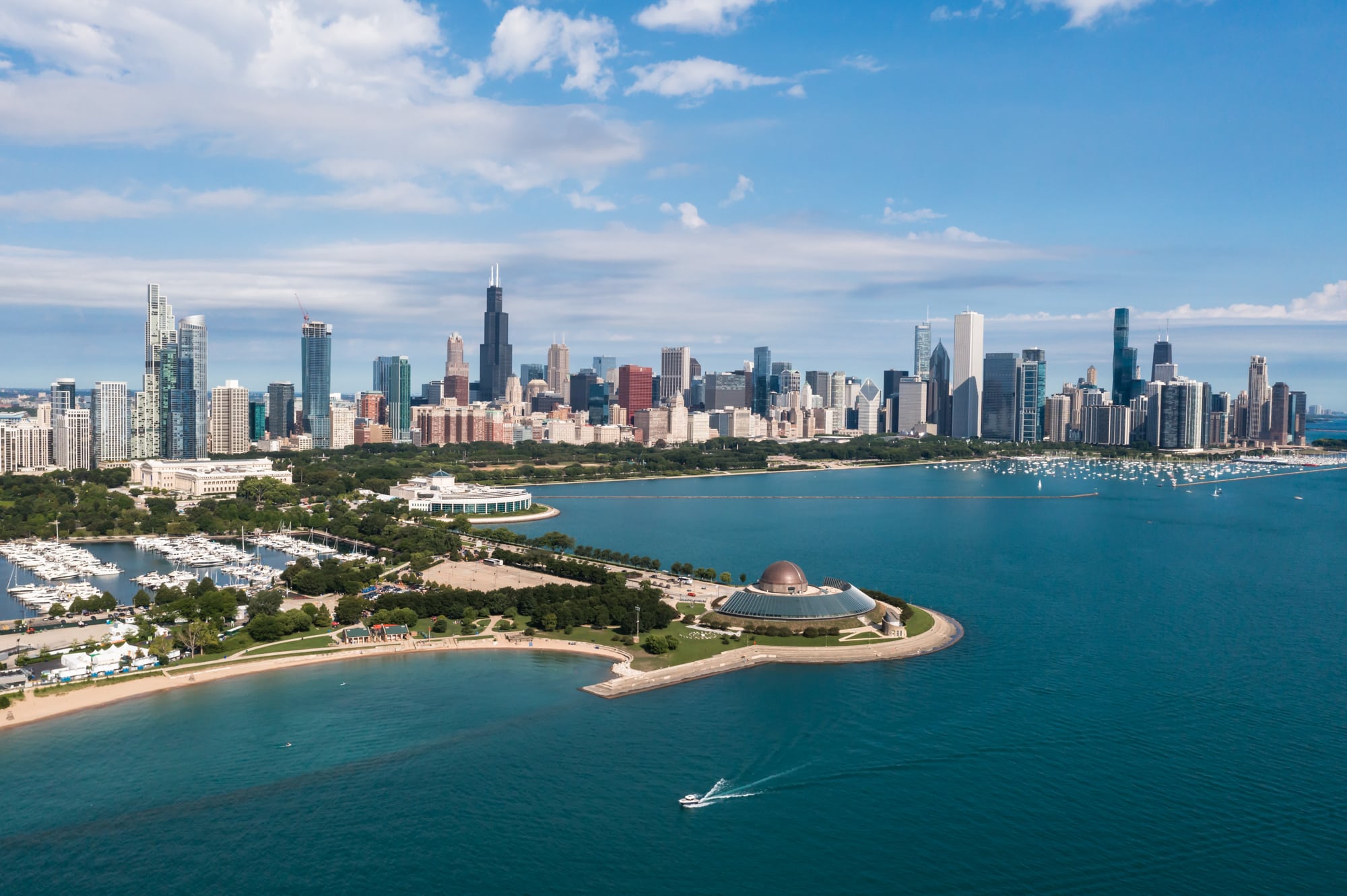Lake Michigan harbor along downtown Chicago