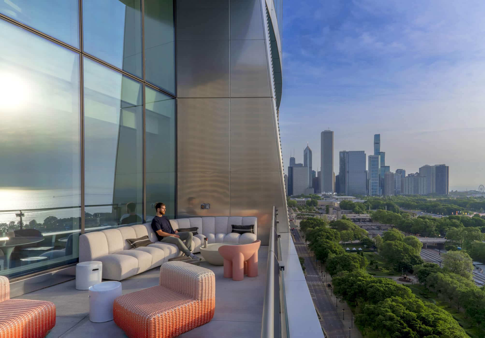 1000M outdoor terrace overlooking park and lake